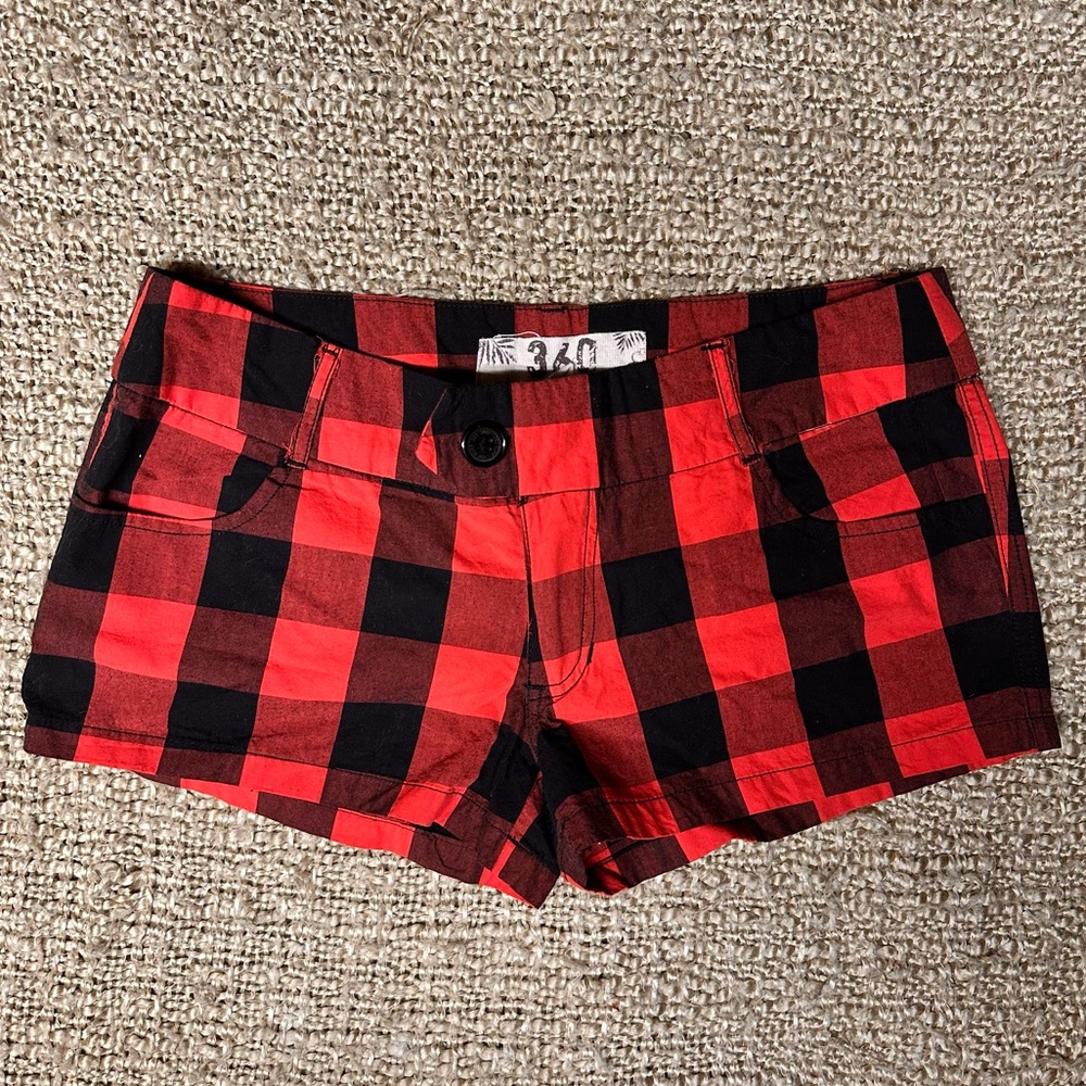 360 SURF Women’s Size 7 Cotton Red & Black Gingham Shorts